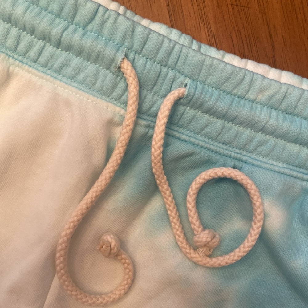 LOU & GREY TIE DYE SHORTS - Picture 7 of 10